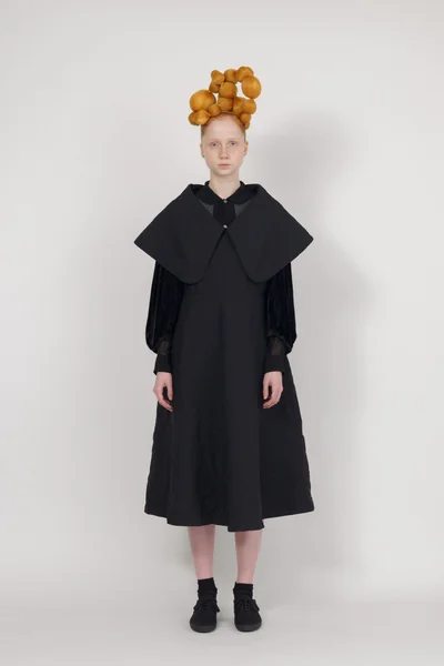 Look 10